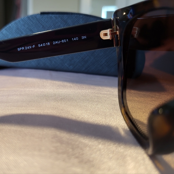 Brand new PRADA brown havana gradient-lens cat-eye sunglasses. - Picture 10 of 15
